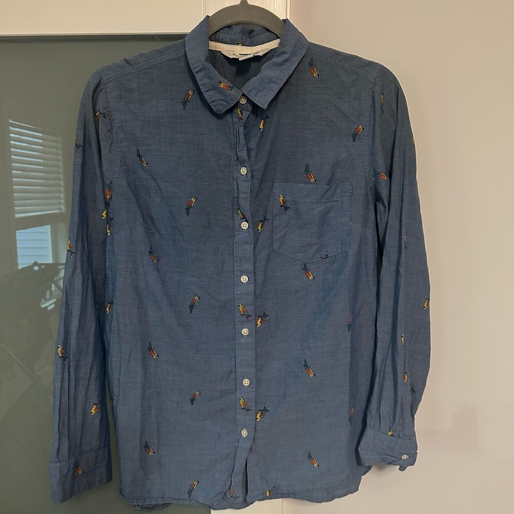 Button-Up Chambray Shirt - Parrot Design